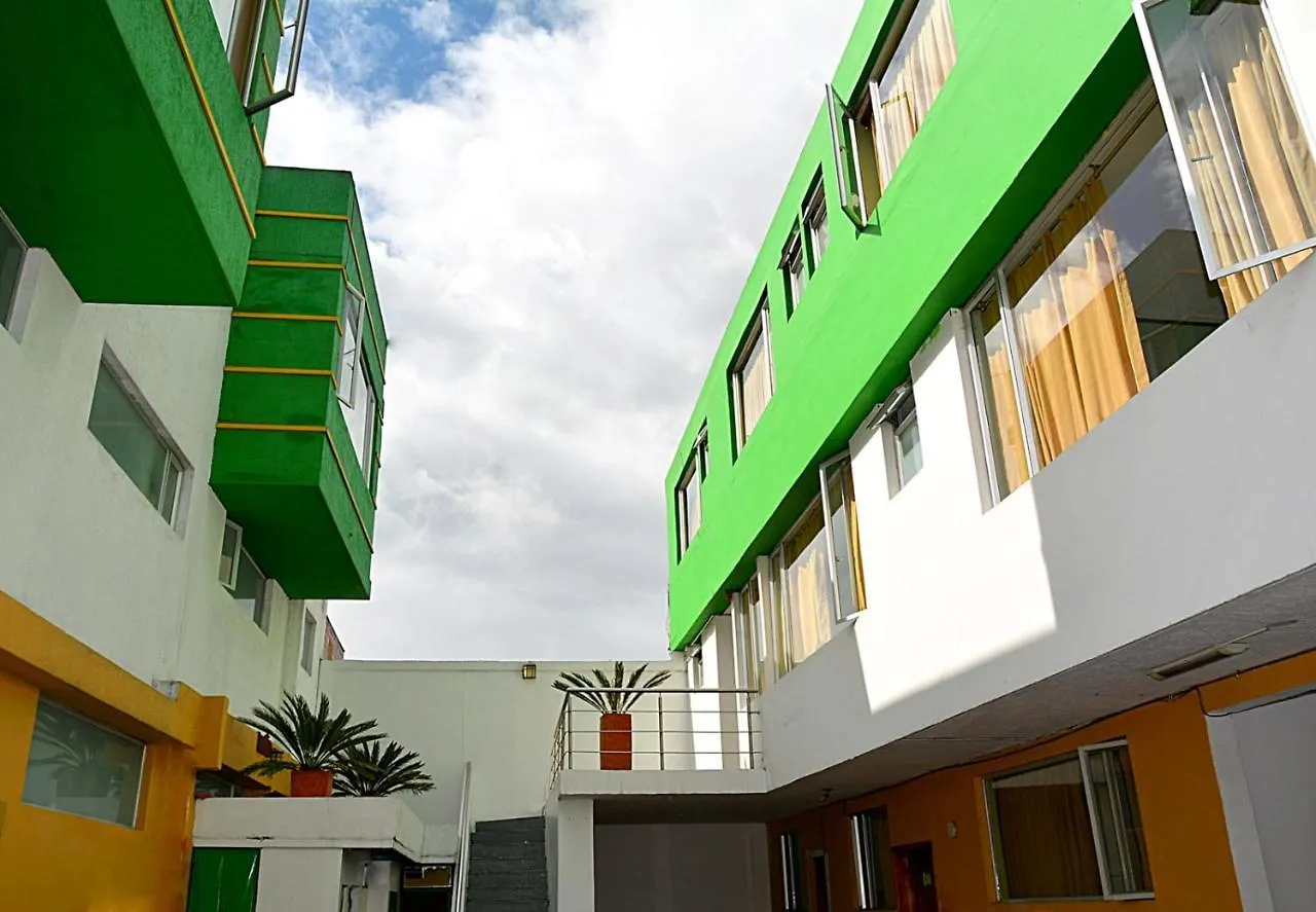 Hostal Terra 2 Quito 0*,  Ecuador