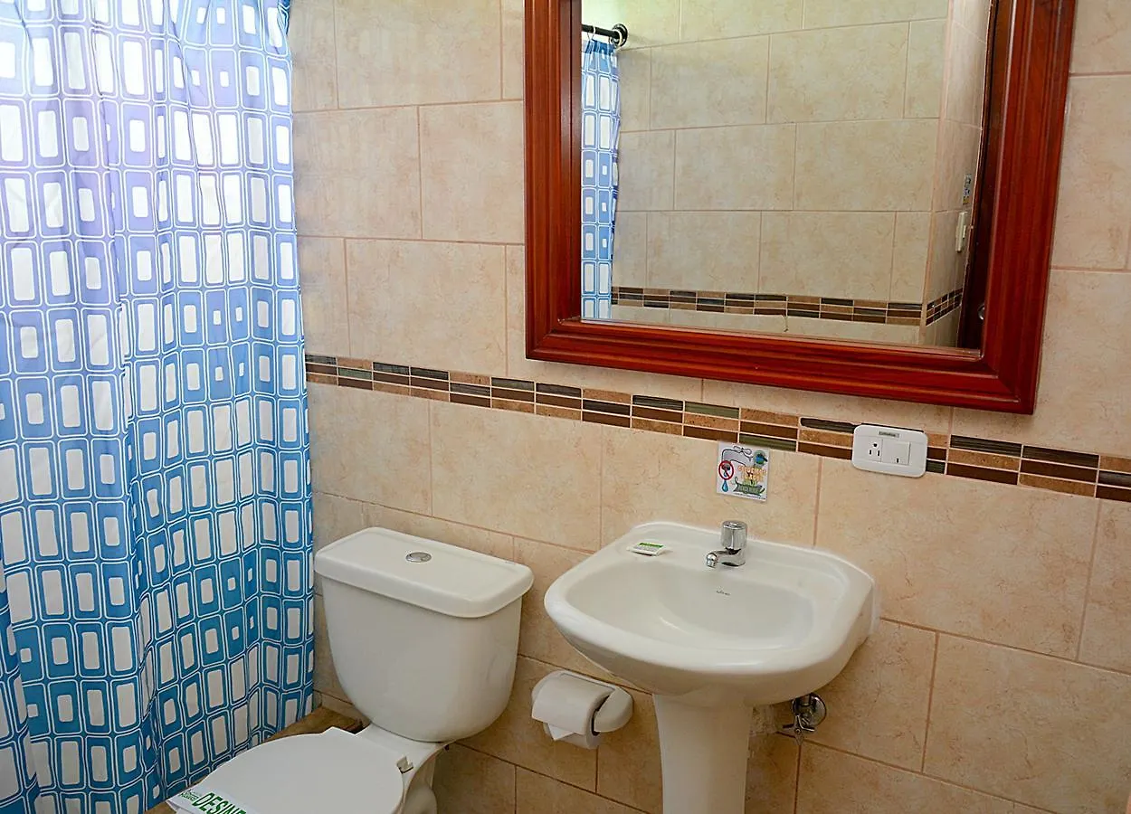 Hostal Terra 2 Quito 0*,  Ecuador